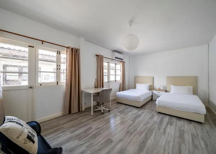 Hébergement de vacances 4br Near Hua Mak Station With Parking Bangkok