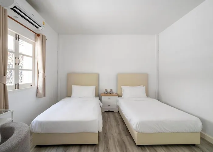 4br Near Hua Mak Station With Parking * Bangkok