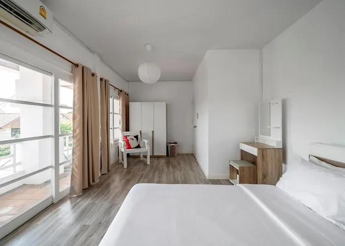 Hébergement de vacances 4br Near Hua Mak Station With Parking