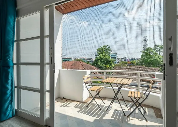4br Near Hua Mak Station With Parking Hébergement de vacances *