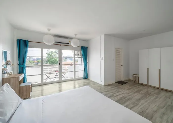 4br Near Hua Mak Station With Parking Hébergement de vacances