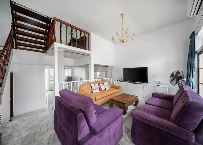 4br Near Hua Mak Station With Parking Hébergement de vacances Bangkok